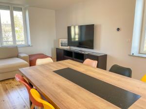 Maisons de vacances La Bamboche - Gite et salle : Maison 6 Chambres
