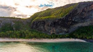 Lives off Colorada Beach