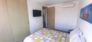 Mingle with the beautiful Paisas, Perfect location