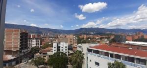 Mingle with the beautiful Paisas, Perfect location