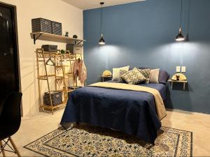 Centrally-located Minimalist Room