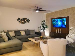 Lujosa y acogedora Villa Conchita con alberca privada