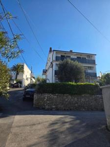 Apartments with parking space Palit, Rab - 4983 