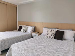 Medellin- La 70, close to everything, Laureles retreat