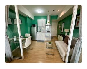 400MBPS! 3Beds 1217 Azure Urban Beach Spa Mall Resto