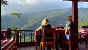 Aris Homestay and Warung Made - 1hvězdičkové hotely ve městě Munduk