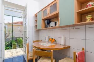 Apartments by the sea Orebic, Peljesac - 24372