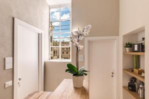 Budget Double Room room in The Spanish Suite Campo de' Fiori