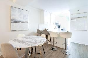 Boca Waterfront with Pool, Gym, Parking and Short Walk to the Beach