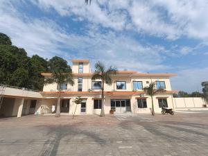 Hotel O Home Kanak Hotel & Resort Homestay