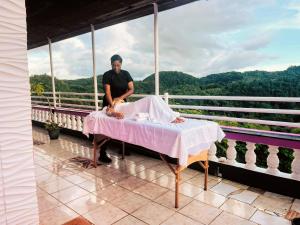 Nine Mile Resort Village and Travel