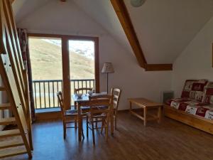 Confortable T2 Duplex 4 pers. au pied des pistes - FR-1-807-134