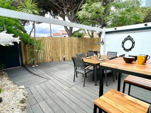 Maison moderne proche plage avec patio et parking privatif - FR-1-748-32