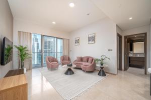 Elegant Downtown Retreat