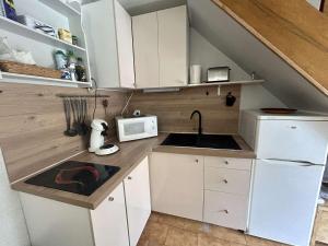 Studio mezzanine avec terrasse à Saint-Aygulf, proche plage - FR-1-226A-207