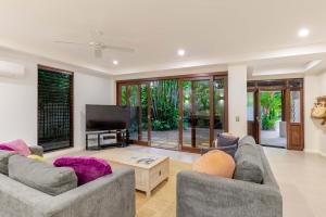 Tropic Villa at 242 Garrick Street