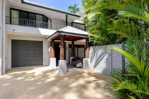 Tropic Villa at 2/42 Garrick Street