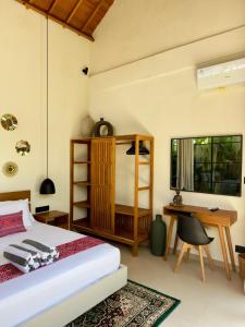 Villa Nelaya - Modern 3BR Retreat Private Pool Walk to the Beach