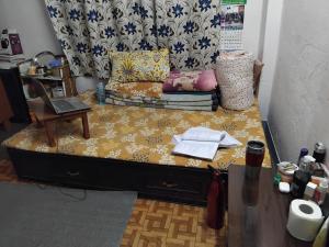 Vinayak Girls Hostel