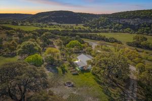 Hidden Maples Hideaway