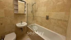 East Cliff Sea View Inc Parking & Garden