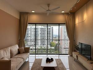 Serene Suites Jelutong