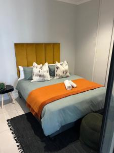 2411 Ellipse Waterfall