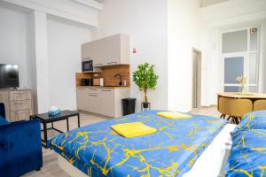 Cozy Main Square Apartment III with Breakfast