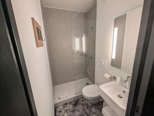 Hotels B&B HOTEL Niort Sud Venise Verte : photos des chambres