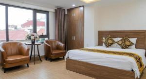 AMY HOTEL