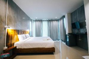 Seven Days a Week Resort