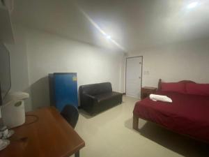 OYO 1135 Triple A Residence