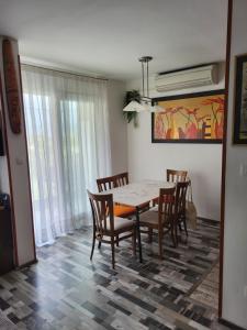 Apartment Moona udaljen 10 min setnje od Palace, Rive i plaze