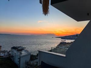 Luxury Panorama View with a Pool