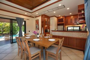 Tropical Living at 3BR Pool Villa Bianca, Baan Bua Luxury Estate, Nai Harn Beach