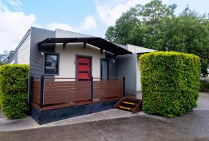 Airport Tourist Village Melbourne