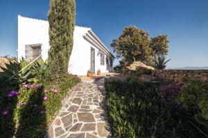 Casa Gino by Rosas Cantares