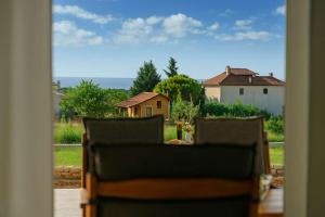 Sunset Sea View Cottage in Chalkidikis Oasis