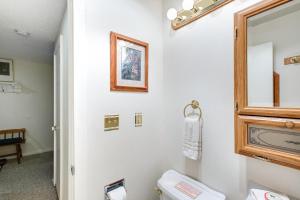 Condo #38 - Wi-Fi - Fireplace - Sleeps 6