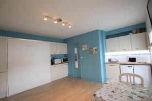 Appartement avec piscine et accès direct à la mer