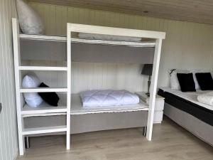 Super Cozy Holiday Home In Nordic Style In Høll