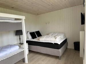 Super Cozy Holiday Home In Nordic Style In Høll