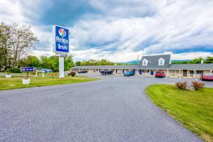 Relax Inn By OYO Natural Bridge I-81