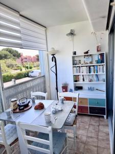 Le Scarlett- Confort à Palavas-Plage à proximité, Terrasse, Piscine et Clim -LaConciergerieByNina