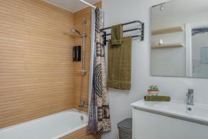 Bisa del Sol by Lica Homes