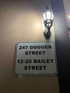 city stay gouger st ex hotel room in city