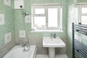 Great home, fantastic location