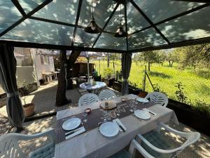 Campings Mobile-home aux Cigales Le Muy 4-6 Personnes,Exterieur XXL pergola ,veranda salon jardin : photos des chambres