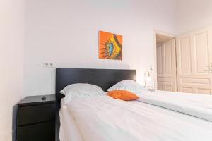 Spacious 2BR Apt, Ideal for Long Stays