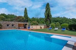 The Collectors Villa with pool in Pistoia